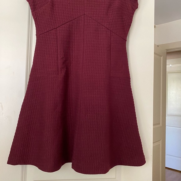 Banana Republic Petite Maroon Dress - Picture 8 of 8